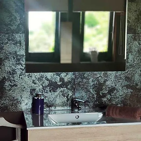 Aquavert Bed & Breakfast 4*